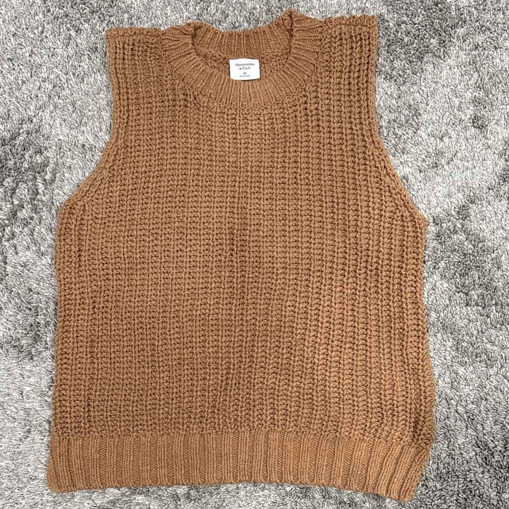 Abercrombie & Fitch Brown Knit Vest
